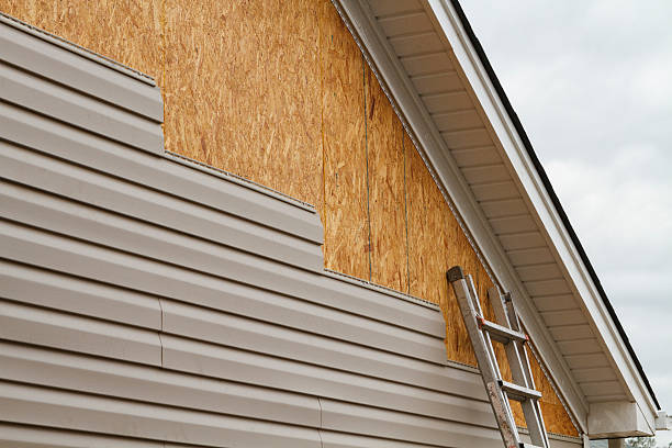 Professional Emergency Siding Repair technician working in Colleyville, TX